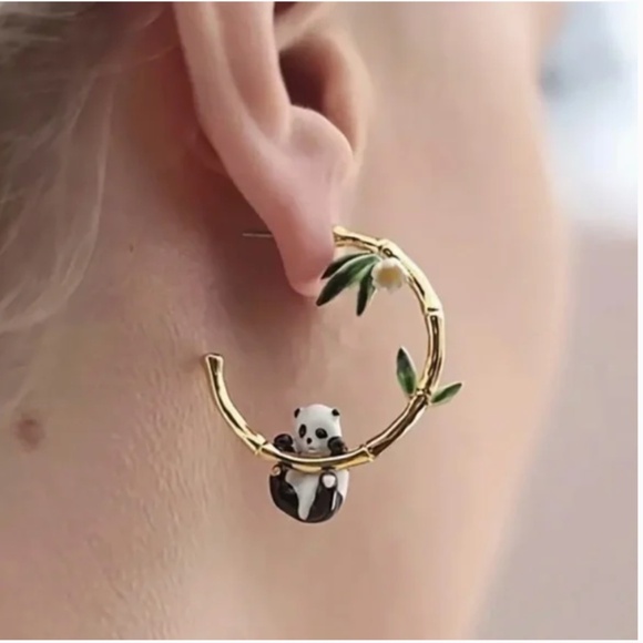 ❤️ FREE Panda Bear Chic Plant Hoop Girly Modern Hipster Artsy Earrings - Picture 1 of 4